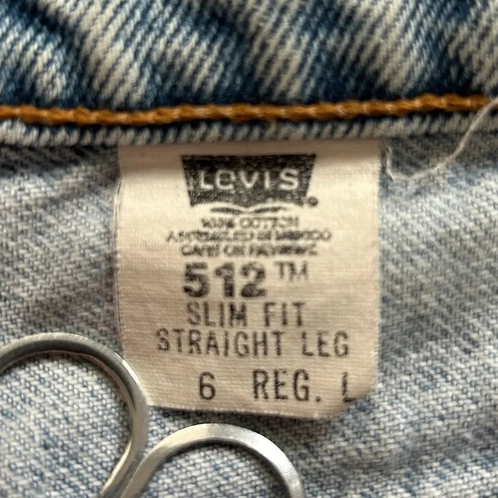 Levis Womens 512 Light Blue Wash Slim Fit Raw Hem Jean Shorts Size 6 Long